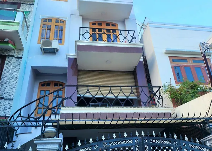 Sam House
